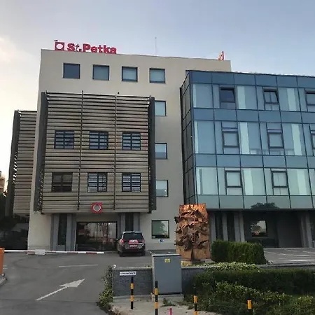 Двустаен с паркомясто, перфектен в гр Варна кв Левски до УМБАЛ Св Марина и Очна Клиника Св Петка Апартаменты Варна